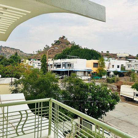 Private & Elegant 3Bhk Villa, Hillside Hideaway, 10 Mins From Mh Bus Stand Aurangābād Exterior foto